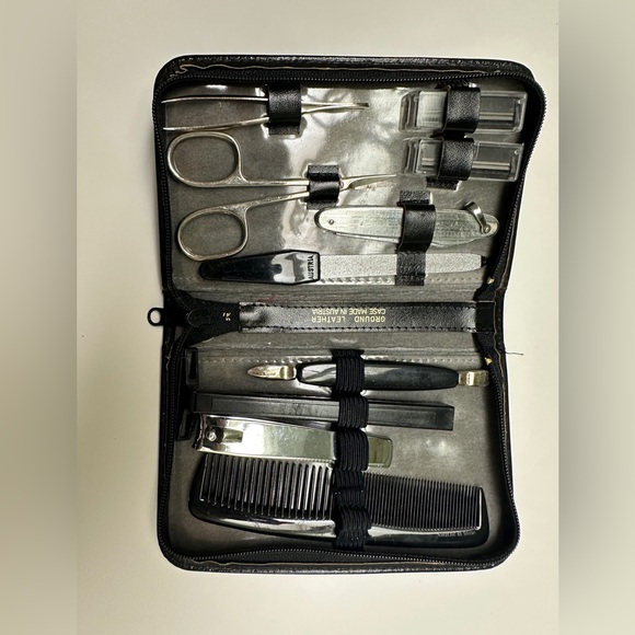 Black Leather Men’s Grooming Kit - Picture 1 of 3